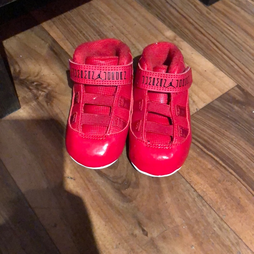 Red Jordan’s NO BOX